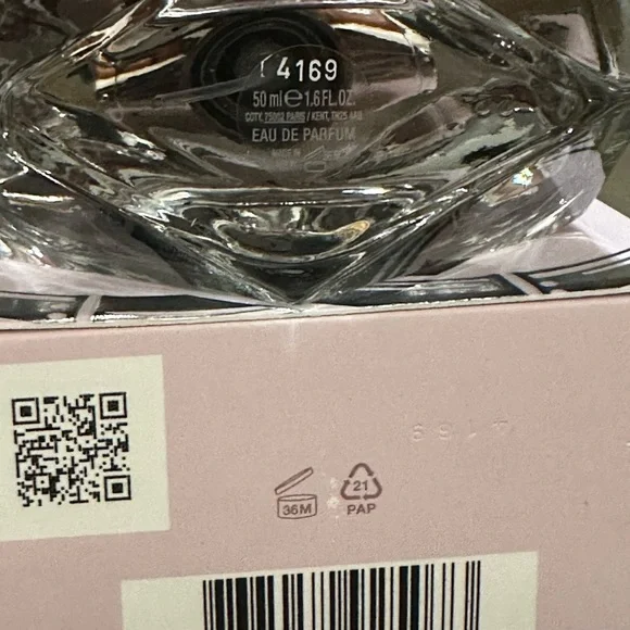 1.6oz Gucci Bamboo Eau de Parfum - Picture 2 of 2